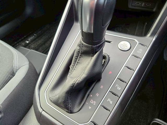 ポロ ＴＳＩハイライン　純正ＳＤナビ　スマートキー（14枚目）