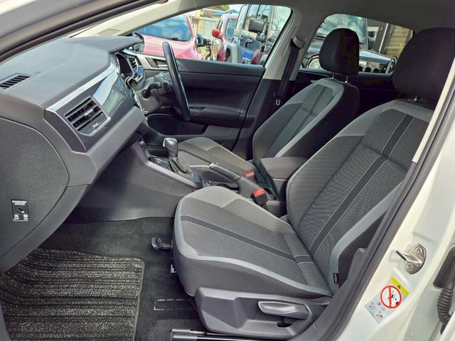 ポロ ＴＳＩハイライン　純正ＳＤナビ　スマートキー（21枚目）