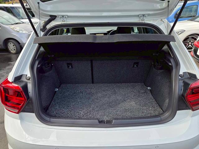 ポロ ＴＳＩハイライン　純正ＳＤナビ　スマートキー（24枚目）