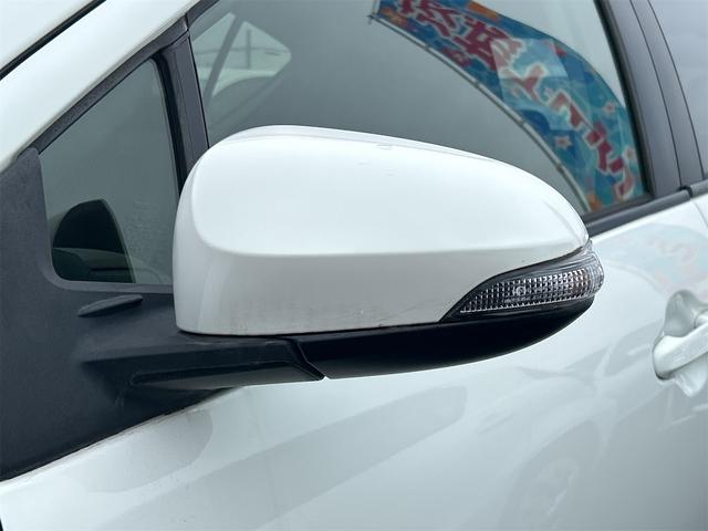 アクア G ETC バックカメラ ナビ TV アルミホイール LEDヘッドランプ ヘッドライトウォッシャー スマートキー 電動格納ミラー CVT 衝突安全ボディ ABS ESC CD DVD再生 USB エアコン(35枚目)