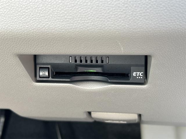 パッソ Ｘ　ＥＴＣ　バックカメラ　ナビ　ＴＶ　クリアランスソナー　衝突被害軽減システム　オートマチックハイビーム　オートライト　スマートキー　アイドリングストップ　電動格納ミラー　ＣＶＴ　盗難防止システム（10枚目）