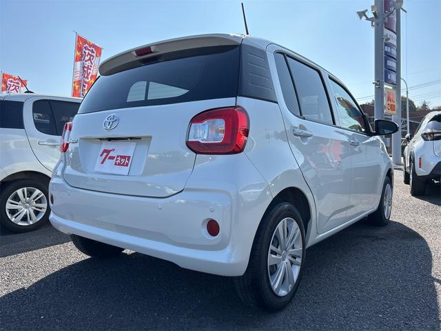 パッソ Ｘ　ＥＴＣ　バックカメラ　ナビ　ＴＶ　クリアランスソナー　衝突被害軽減システム　オートマチックハイビーム　オートライト　スマートキー　アイドリングストップ　電動格納ミラー　ＣＶＴ　盗難防止システム（17枚目）