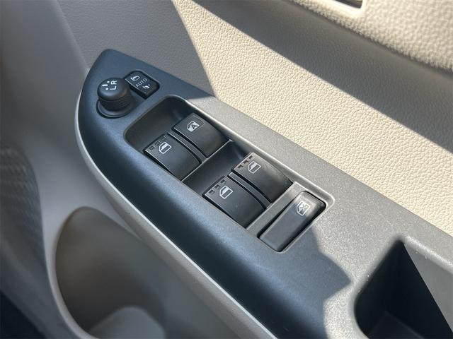 パッソ Ｘ　ＥＴＣ　バックカメラ　ナビ　ＴＶ　クリアランスソナー　衝突被害軽減システム　オートマチックハイビーム　オートライト　スマートキー　アイドリングストップ　電動格納ミラー　ＣＶＴ　レンタカーアップ（11枚目）