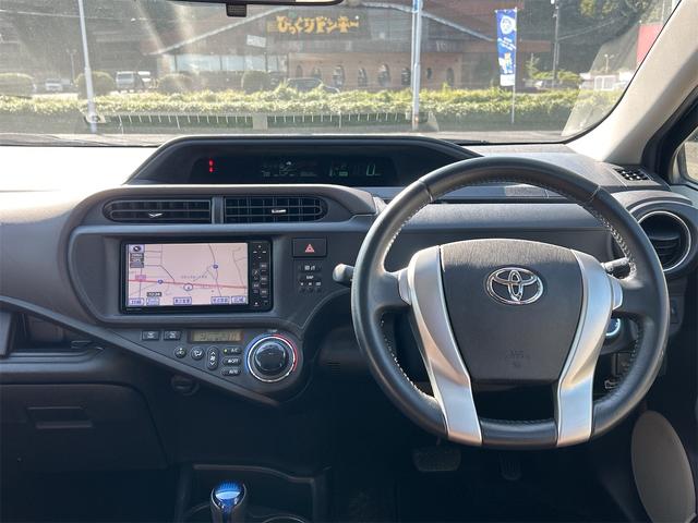 アクア G ドライブレコーダー ETC バックカメラ ナビ TV アルミホイール オートライト スマートキー アイドリングストップ 電動格納ミラー CVT 衝突安全ボディ ABS ESC CD(3枚目)