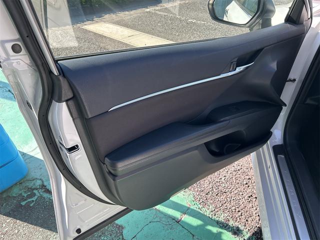 カムリ G ETC クリアランスソナー レーンアシスト オートクルーズコントロール 衝突被害軽減システム バックカメラ ナビ アルミホイール オートマチックハイビーム オートライト LEDヘッドランプ CVT(28枚目)