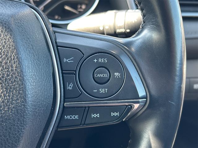 カムリ G ETC クリアランスソナー レーンアシスト オートクルーズコントロール 衝突被害軽減システム バックカメラ ナビ アルミホイール オートマチックハイビーム オートライト LEDヘッドランプ CVT(43枚目)