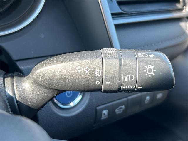 カムリ G ETC クリアランスソナー レーンアシスト オートクルーズコントロール 衝突被害軽減システム バックカメラ ナビ アルミホイール オートマチックハイビーム オートライト LEDヘッドランプ CVT(44枚目)