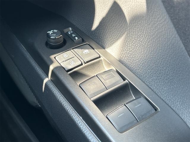 カムリ G ETC クリアランスソナー レーンアシスト オートクルーズコントロール 衝突被害軽減システム バックカメラ ナビ アルミホイール オートマチックハイビーム オートライト LEDヘッドランプ CVT(46枚目)