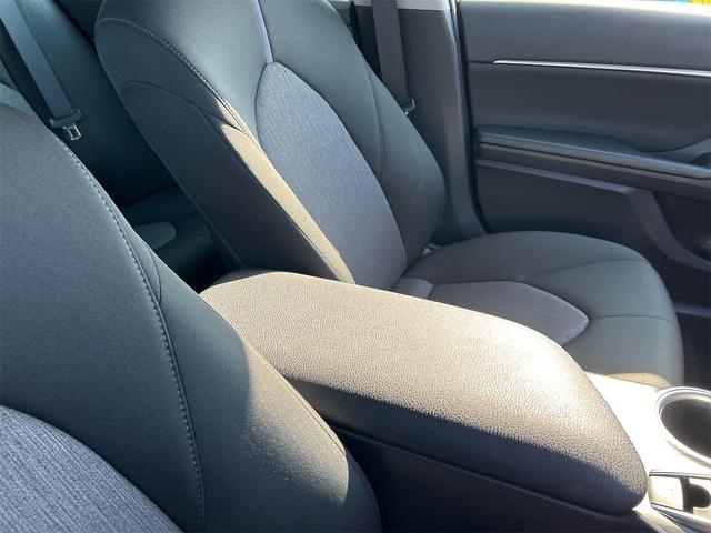 カムリ G ETC クリアランスソナー レーンアシスト オートクルーズコントロール 衝突被害軽減システム バックカメラ ナビ アルミホイール オートマチックハイビーム オートライト LEDヘッドランプ CVT(54枚目)