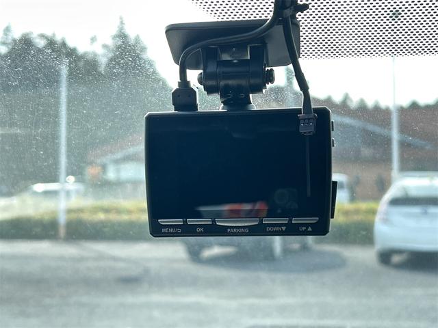 ヤリス ハイブリッドX ドライブレコーダー ETC ナビ オートクルーズコントロール レーンアシスト 衝突被害軽減システム オートマチックハイビーム オートライト スマートキー 電動格納ミラー CVT(10枚目)