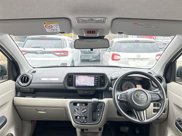 パッソ Ｘ　Ｓ　ＥＴＣ　バックカメラ　ナビ　ＴＶ　クリアランスソナー　衝突被害軽減システム　オートマチックハイビーム　オートライト　スマートキー　アイドリングストップ　電動格納ミラー　ＣＶＴ　レンタカーアップ（2枚目）