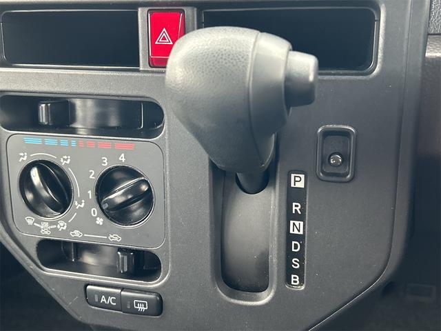 ルーミー Ｘ　Ｓ　ドライブレコーダー　バックカメラ　ナビ　両側スライド・片側電動　クリアランスソナー　衝突被害軽減システム　オートマチックハイビーム　オートライト　スマートキー　アイドリングストップ（10枚目）