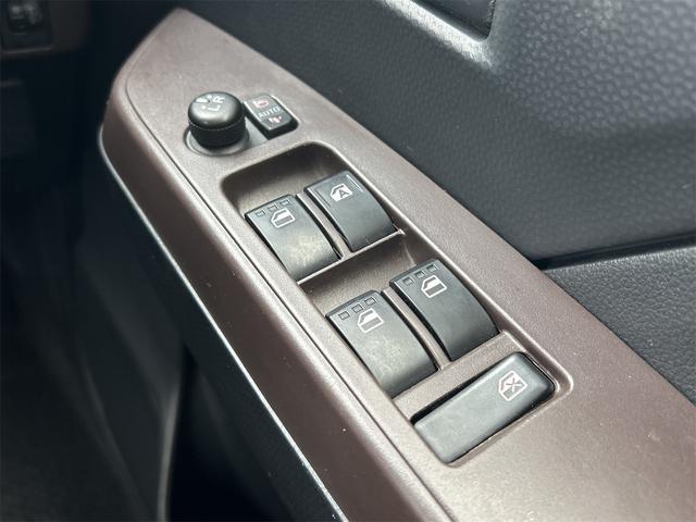 ルーミー Ｘ　Ｓ　ドライブレコーダー　バックカメラ　ナビ　両側スライド・片側電動　クリアランスソナー　衝突被害軽減システム　オートマチックハイビーム　オートライト　スマートキー　アイドリングストップ（49枚目）