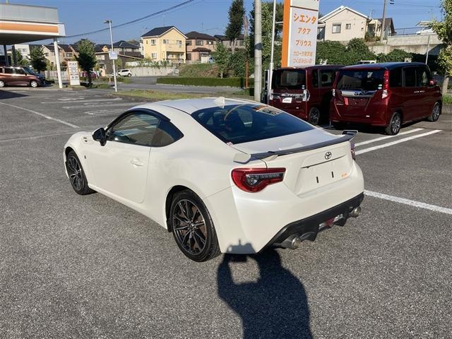 86 GTリミテッド スマキ- オートクルーズ イモビライザー ETC付き キーレスアクセス メモリ-ナビ Wエアバック ナビTV オートエアコン アルミホイール ABS エアバック LEDランプ パワーウィンドウ Bモニ(7枚目)