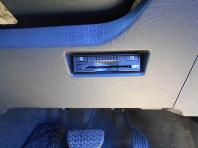 アクア Ｇ　セキュリティー　デュアルエアバック　ナビＴＶ　ＬＥＤ　パワーウィンドウ　地デジ　ＥＳＣ　ＡＴエアコン　ＡＢＳ　パワーステアリング　オートクルーズ　運転席エアバッグ　キーレススタートシステム　ＥＴＣ（13枚目）