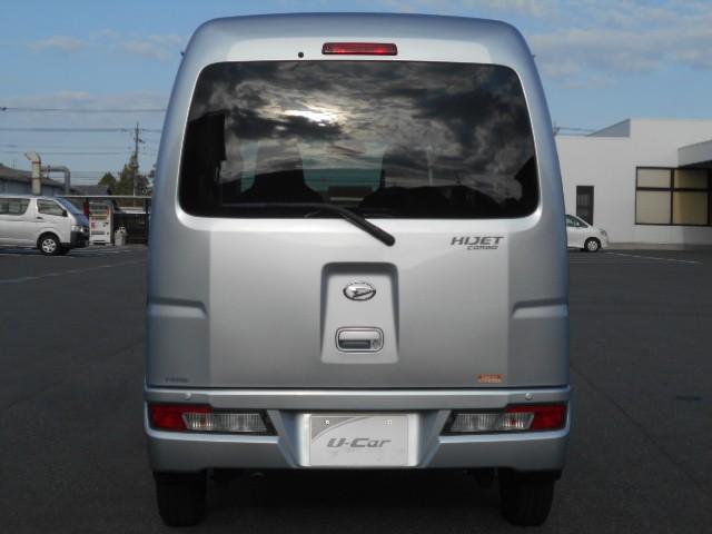 ハイゼットカーゴ ＤＸ　ＳＡＩＩＩ　ヘッドライトＬＥＤ　横滑防止装置　オートエアコン　キ－レス　デュアルエアバッグ　前席パワーウィンドウ　運転席エアバッグ　パワーステアリング　ＡＢＳ　前後誤発進抑制装置（5枚目）