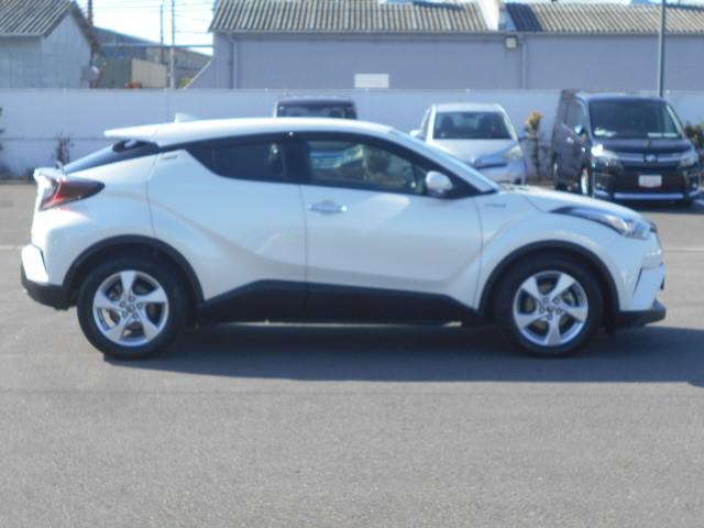 Ｃ－ＨＲ Ｓ　ＬＥＤエディション　衝突被害軽減ブレーキ　ＥＴＣ装備　バックモニター　ＬＥＤライト　イモビライザー　クルーズコントロール　アルミホイール　ナビ＆ＴＶ　パワーウィンドウ　メモリナビ　ドラレコ　ＤＶＤ再生　カーテンエアバック（6枚目）