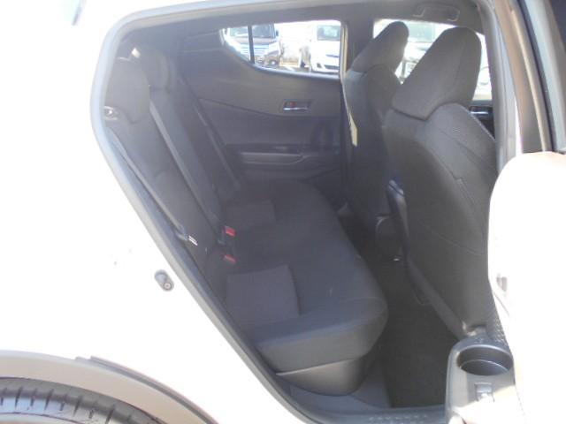 Ｃ－ＨＲ Ｓ　ＬＥＤエディション　衝突被害軽減ブレーキ　ＥＴＣ装備　バックモニター　ＬＥＤライト　イモビライザー　クルーズコントロール　アルミホイール　ナビ＆ＴＶ　パワーウィンドウ　メモリナビ　ドラレコ　ＤＶＤ再生　カーテンエアバック（16枚目）