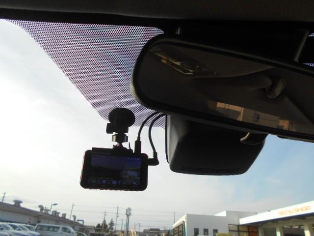 アクア Ｇソフトレザーセレクション　スマートキー＆プッシュスタート　バックモニター　ＥＴＣ車載器　横滑り防止　クルーズコントロール　イモビ　ナビ＆ＴＶ　ワンセグ　キーレス　ドライブレコーダー　メモリナビ　オートエアコン　ＡＢＳ　記録簿（14枚目）