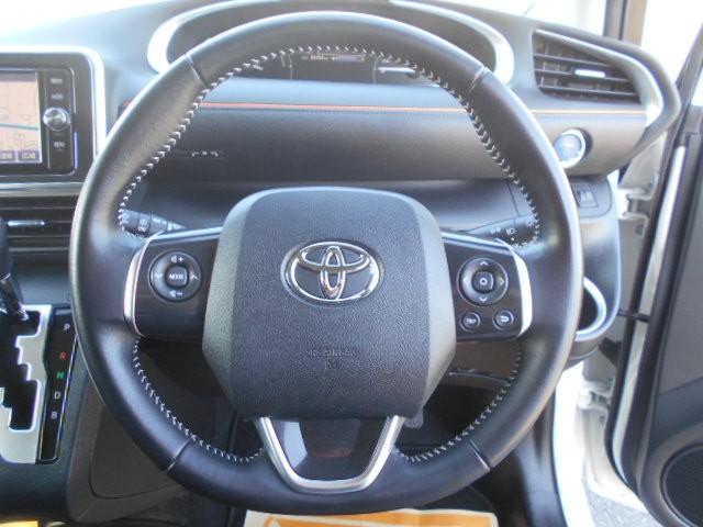 シエンタ ハイブリッドＧ　ブレーキサポート　Ｂカメラ　地デジ　ＤＶＤ　キーフリー　スマキー　横滑り防止システム　メモリナビ　ナビＴＶ　ＥＴＣ　イモビライザー　運転席エアバック　フルオートエアコン　デュアルエアバッグ　ＰＷ　ＰＳ（11枚目）