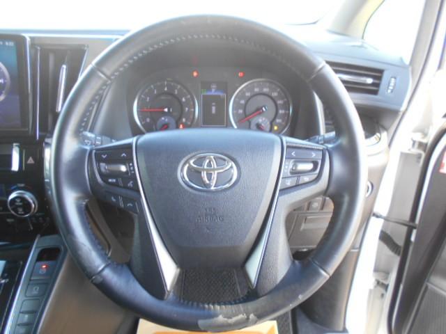 アルファード ２．５Ｓ　片側パワスラ　Ｗエアコン　フルオートエアコン　盗難防止システム　横滑り防止　ＡＷ　パワーステアリング　ＬＥＤランプ　キーレスエントリー　エアバック　ＷエアＢ　ＥＴＣ　ＡＢＳ　３列シート　スマートキー（11枚目）