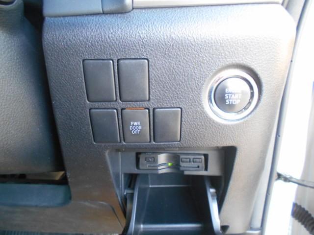 アルファード ２．５Ｓ　片側パワスラ　Ｗエアコン　フルオートエアコン　盗難防止システム　横滑り防止　ＡＷ　パワーステアリング　ＬＥＤランプ　キーレスエントリー　エアバック　ＷエアＢ　ＥＴＣ　ＡＢＳ　３列シート　スマートキー（12枚目）