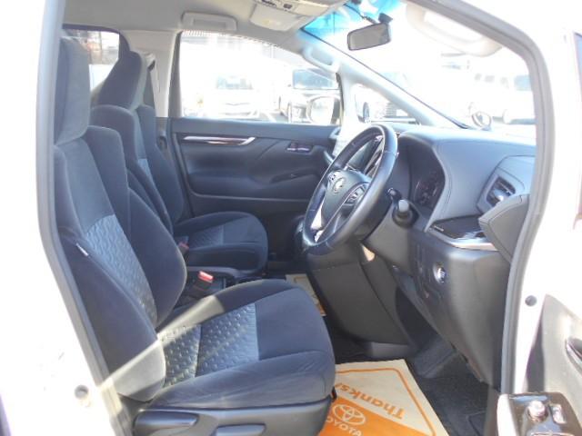 アルファード ２．５Ｓ　片側パワスラ　Ｗエアコン　フルオートエアコン　盗難防止システム　横滑り防止　ＡＷ　パワーステアリング　ＬＥＤランプ　キーレスエントリー　エアバック　ＷエアＢ　ＥＴＣ　ＡＢＳ　３列シート　スマートキー（15枚目）