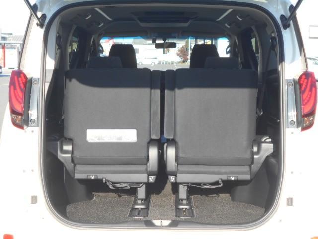 アルファード ２．５Ｓ　片側パワスラ　Ｗエアコン　フルオートエアコン　盗難防止システム　横滑り防止　ＡＷ　パワーステアリング　ＬＥＤランプ　キーレスエントリー　エアバック　ＷエアＢ　ＥＴＣ　ＡＢＳ　３列シート　スマートキー（18枚目）