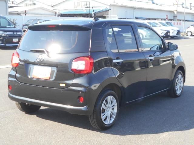 パッソ Ｘ　Ｌパッケージ　アイドリングストップ機能　サポカーＳ　ワンセグテレビ　ＬＥＤヘッドライト　スマートキー＆プッシュスタート　横滑り防止　ナビＴＶ　オートエアコン　デュアルエアバッグ　パワーウィンド　整備記録簿　パワステ（4枚目）