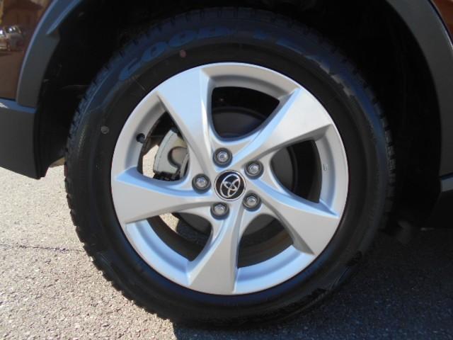 C-HR S LEDパッケージ スマートキー&プッシュスタート 定期点検記録簿 地デジ LEDヘッド オ-トエアコン WSRS キーレスエントリー ナビTV 横滑り防止 クルーズコントロール イモビライザー アルミホイール DVD(19枚目)