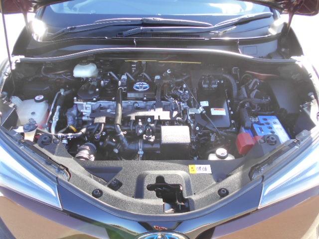 C-HR S LEDパッケージ スマートキー&プッシュスタート 定期点検記録簿 地デジ LEDヘッド オ-トエアコン WSRS キーレスエントリー ナビTV 横滑り防止 クルーズコントロール イモビライザー アルミホイール DVD(20枚目)