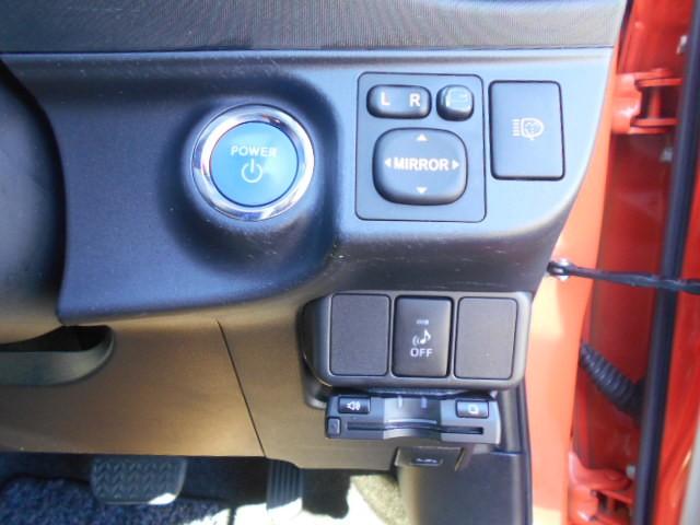 アクア G バックモニタ セキュリティー デュアルエアバック ナビTV LED パワーウィンドウ 地デジ ESC ATエアコン ABS パワーステアリング アルミ 運転席エアバッグ キーレススタートシステム(13枚目)