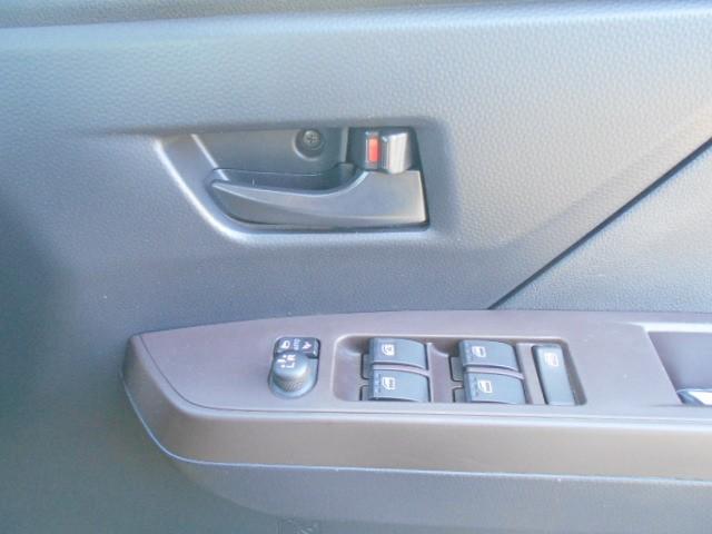 ルーミー X S エアバック 左パワースライド インテリキー カーナビ パワーウィンドウ アイドリングS ドライブレコーダー バックカメラ 横滑防止装置 マニュアルエアコン イモビライザー ダブルエアバッグ ABS(14枚目)