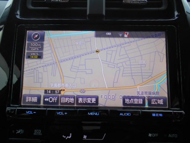 プリウス Ｓ　ＤＶＤ視聴可能　ＬＥＤヘット　地デジテレビ　盗難防止システム　スマキー　ＡＣ　ナビ＆ＴＶ　横滑り防止システム　バックガイドモニター　ＥＴＣ車載器　アルミホイール　運転席パワーウィンドウ　整備点検記録簿（8枚目）