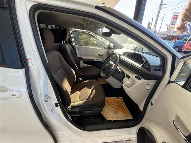 シエンタ Ｇ　ナビ・ＴＶ　スマートキープッシュスタート　アイドリングＳ　１オ－ナ－　リアカメラ　地デジフルセグ　定期点検記録簿　フルオートエアコン　パワーウィンド　ＥＴＣ　運転席エアバック　パワステ　ＤＶＤ再生可（17枚目）