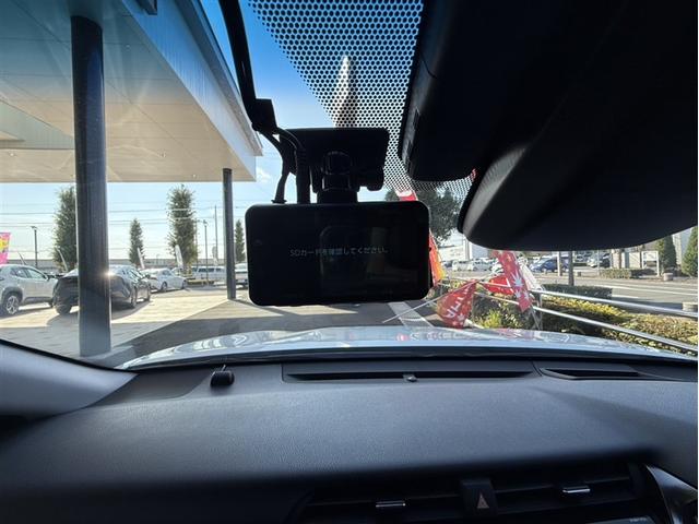 カムリ Ｇ　ＥＳＣ　リヤカメラ　パワーウィンドウ　１オーナー車　オ－トエアコン　パワステ　地デジ　エアバッグ　ＬＥＤヘットライト　ＡＢＳ　スマートキープッシュスタート　ＥＴＣ車載器　ドラレコ付き　ＴＶナビ　アルミ（15枚目）