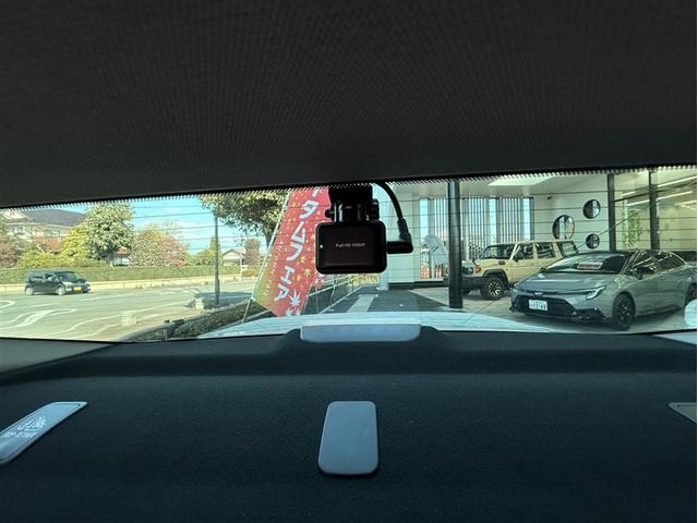 カムリ Ｇ　ＥＳＣ　リヤカメラ　パワーウィンドウ　１オーナー車　オ－トエアコン　パワステ　地デジ　エアバッグ　ＬＥＤヘットライト　ＡＢＳ　スマートキープッシュスタート　ＥＴＣ車載器　ドラレコ付き　ＴＶナビ　アルミ（16枚目）