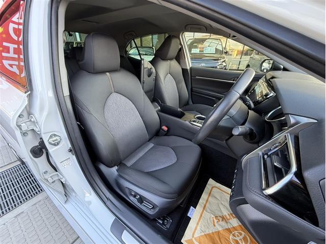 カムリ Ｇ　ＥＳＣ　リヤカメラ　パワーウィンドウ　１オーナー車　オ－トエアコン　パワステ　地デジ　エアバッグ　ＬＥＤヘットライト　ＡＢＳ　スマートキープッシュスタート　ＥＴＣ車載器　ドラレコ付き　ＴＶナビ　アルミ（20枚目）