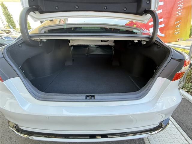 カムリ Ｇ　ＥＳＣ　リヤカメラ　パワーウィンドウ　１オーナー車　オ－トエアコン　パワステ　地デジ　エアバッグ　ＬＥＤヘットライト　ＡＢＳ　スマートキープッシュスタート　ＥＴＣ車載器　ドラレコ付き　ＴＶナビ　アルミ（27枚目）