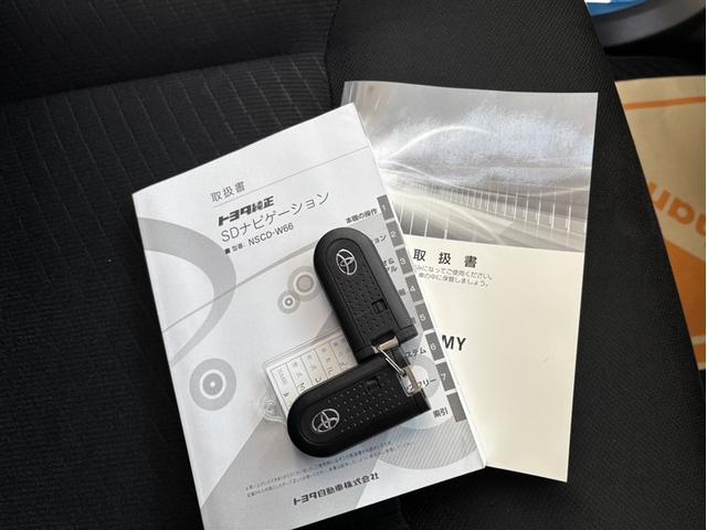 ルーミー Ｇ　Ｓ　フルオートエアコン　ＴＶナビ　オートクルーズ　イモビライザー　両電動スライドドア　フルセグテレビ　ドライブレコーダー　スマキー　ＥＴＣ　横滑り防止装置　記録簿　メモリナビ　Ｗエアバック　ワンオーナー車（26枚目）