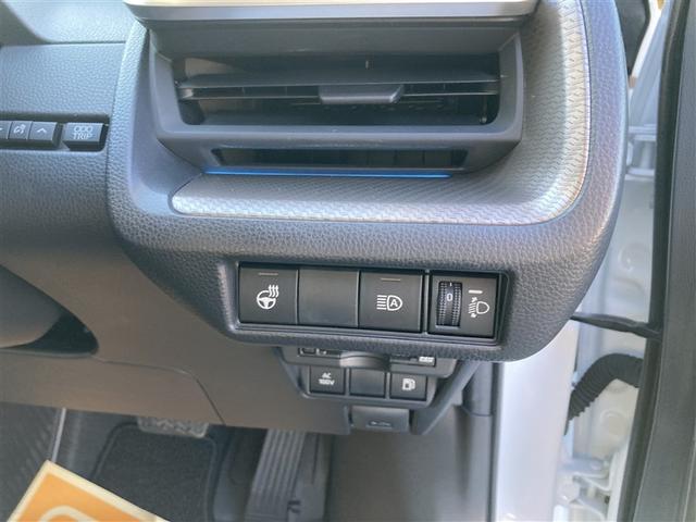 プリウス Ｕ　衝突回避システム　ＬＥＤ　Ｂモニター　ドライブレコーダー　クルーズコントロール　スマートキー　ＥＴＣ車載器　キーレス　アルミ　盗難防止システム　横滑り防止装置付き　記録簿　テレビ　地上デジタル　ＡＡＣ（12枚目）