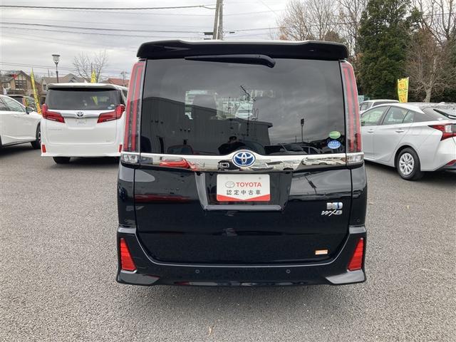 ノア ハイブリッドＳｉ　ダブルバイビーＩＩ　Ｂカメラ　横滑り防止装置　記録簿有　地デジ　ドラレコ　オートクルーズ　メモリナビ　エアバッグ　ＥＴＣ　ナビ＆ＴＶ　３列シート　ＡＢＳ　アルミホイール　スマートキ　盗難防止システム　キーレス（4枚目）