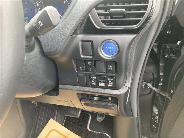 ノア ハイブリッドＳｉ　ダブルバイビーＩＩ　Ｂカメラ　横滑り防止装置　記録簿有　地デジ　ドラレコ　オートクルーズ　メモリナビ　エアバッグ　ＥＴＣ　ナビ＆ＴＶ　３列シート　ＡＢＳ　アルミホイール　スマートキ　盗難防止システム　キーレス（9枚目）