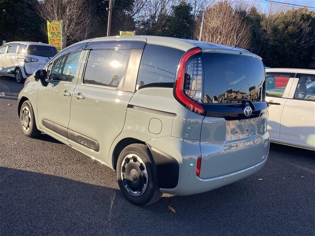 シエンタ ハイブリッドＺ　ＴＳＳ　エアバック　キーレスエントリー　ナビＴＶ　イモビライザー　バックモニター　ＬＥＤヘッドライト　ＥＴＣ車載器　横滑り防止　スマートキー　オートエアコン　ＷＳＲＳ　３列シート　メモリーナビ　ＡＢＳ（2枚目）