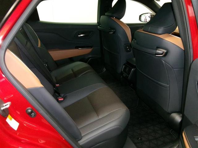 クラウンクロスオーバー RSアドバンスド 衝突回避 サンル-フ オートクルーズコントロール 横滑り防止 フルセグTV LED アルミホイール スマートキー ナビ&TV ABS フルオートエアコン イモビライザー ETC キーレス 4WD(16枚目)