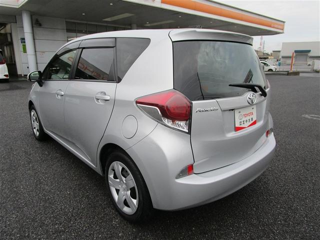 ラクティス Ｘ　オートエアコン　メモリナビ　助手席エアバッグ　整備記録簿　ナビ＆ＴＶ　キーレス　横滑防止装置　エアバック　パワーウインドウ　パワステ　バックカメラ　ワンセグＴＶ　クルーズコントロール　ワンオーナー（4枚目）