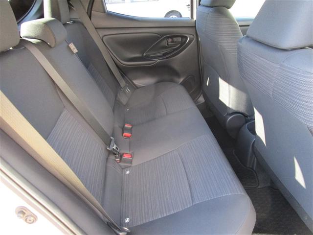 ヤリス ハイブリッドＺ　ＰＣＳ　整備記録簿　Ｂカメラ　ナビ付　ＬＥＤランプ　スマキー　ＥＴＣ付き　ＶＳＣ　パワステ　１オナ車　クルコン　キーフリー　ＡＢＳ　イモビ　エアコン　メモリナビ　エアバッグ　デュアルエアバック（8枚目）