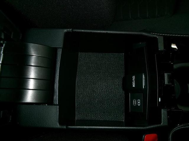 カローラスポーツ ハイブリッドＧ　オートエアコン　クルーズコントロール　盗難防止システム　ＬＥＤヘッドライト　試乗車ＵＰ　バックモニター　スマートキー　キーレス　ＥＴＣ　フルセグ　ドラレコ　横滑り防止装置　ナビ＆ＴＶ　アルミホイール（19枚目）