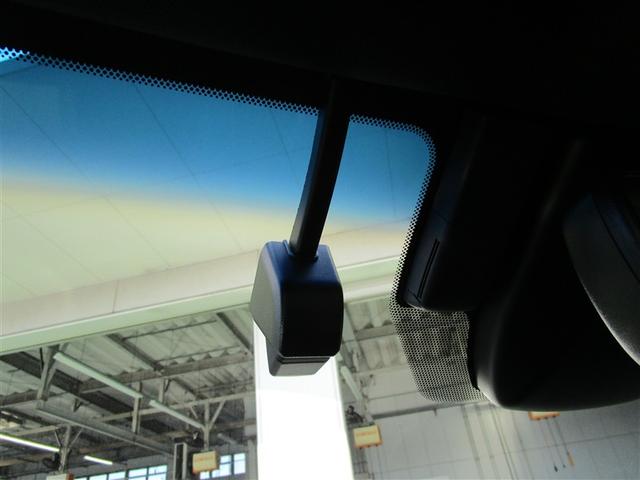 クラウンハイブリッド Ｓ　エレガンススタイル　地デジＴＶ　パワーシート　バックカメラ　ＬＥＤヘッドライト　ドラレコ　ＤＶＤ再生　クルコン　ＥＴＣ　アルミホイール　メモリーナビ　ナビＴＶ　スマートキー　オートエアコン　キーレス　アイドリングＳ（22枚目）