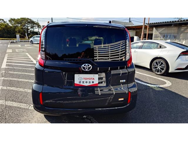 シエンタ ハイブリッドＺ　ＴＳＳ　エアバック　キーレスエントリー　イモビライザー　整備記録簿　ＬＥＤヘッドライト　ＥＴＣ車載器　横滑り防止　スマートキー　オートエアコン　ＷＳＲＳ　３列シート　ドラレコ　ＡＢＳ　パワーウィンドウ（3枚目）